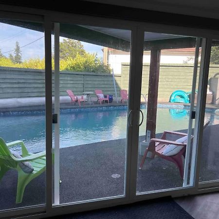Tranquil Oasis 2 Bedroom Suite With Pool View Victoria Eksteriør billede